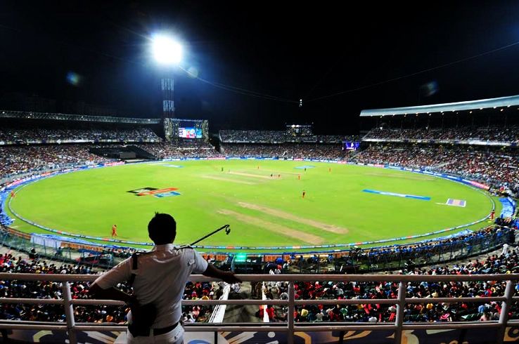 Eden Gardens : Capacity - 66,000